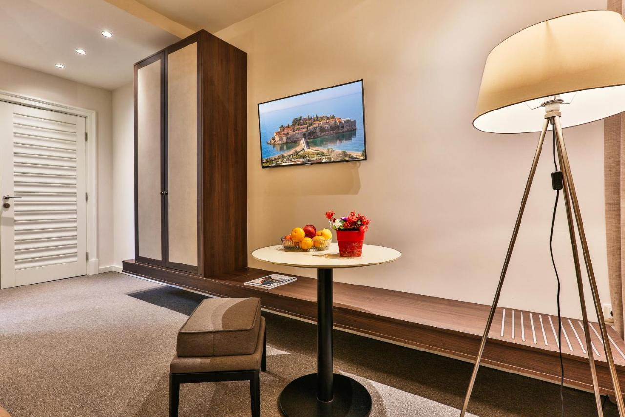 Hotel Bono ブドヴァ エクステリア 写真