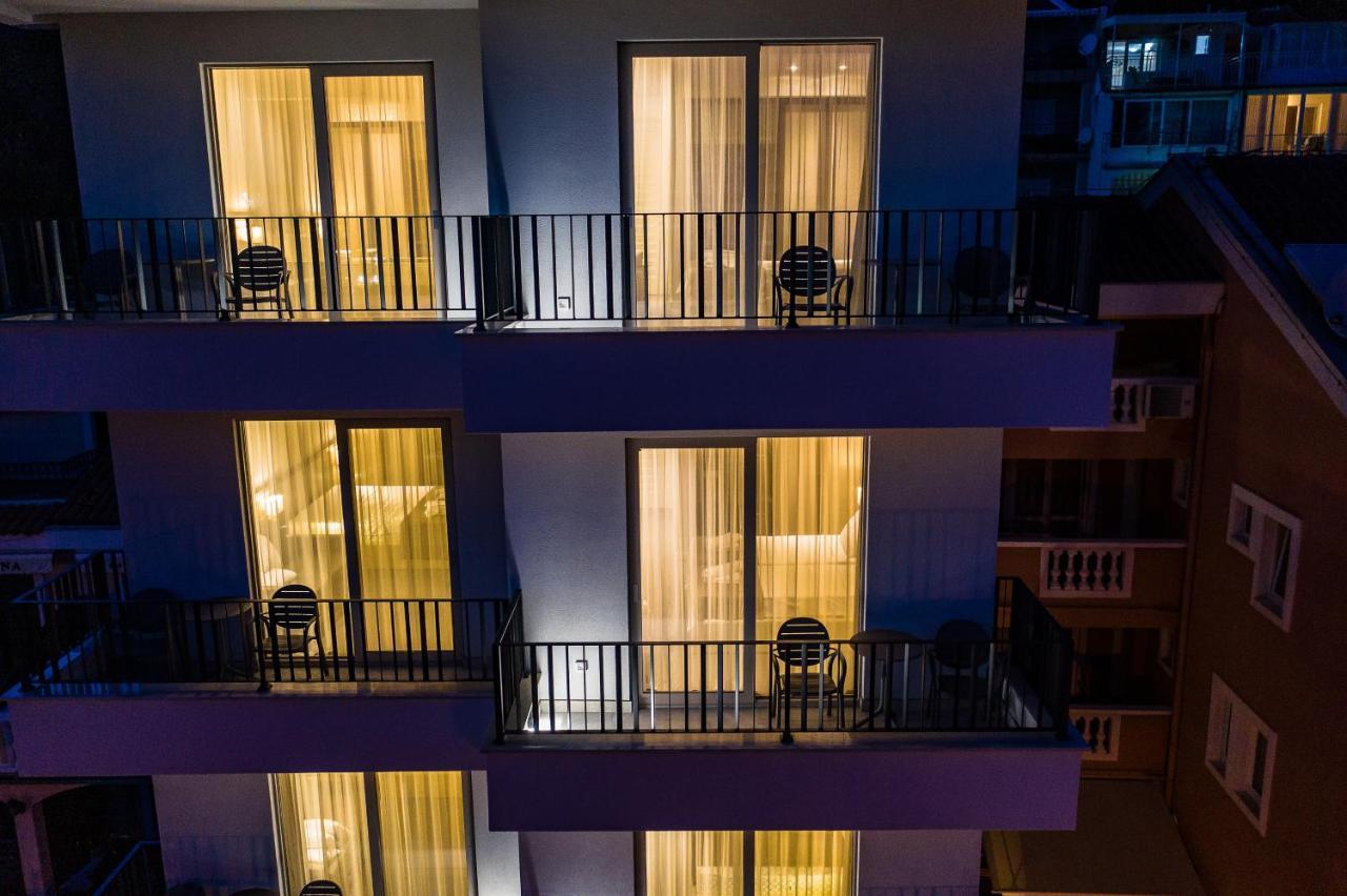 Hotel Bono ブドヴァ エクステリア 写真